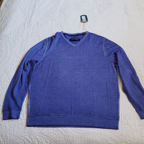 Tommy Bahama Men's V Neck Sweater - Picture 1 of 13